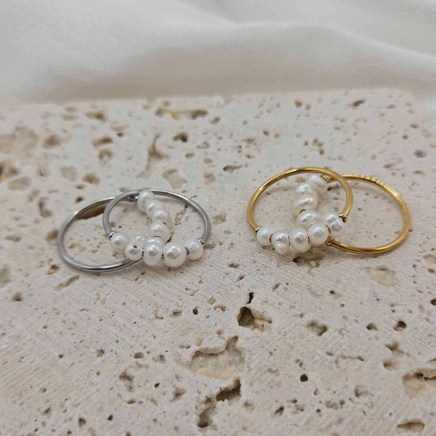 Happy Ring – Edelstahlring mit echten Süßwasserperlen