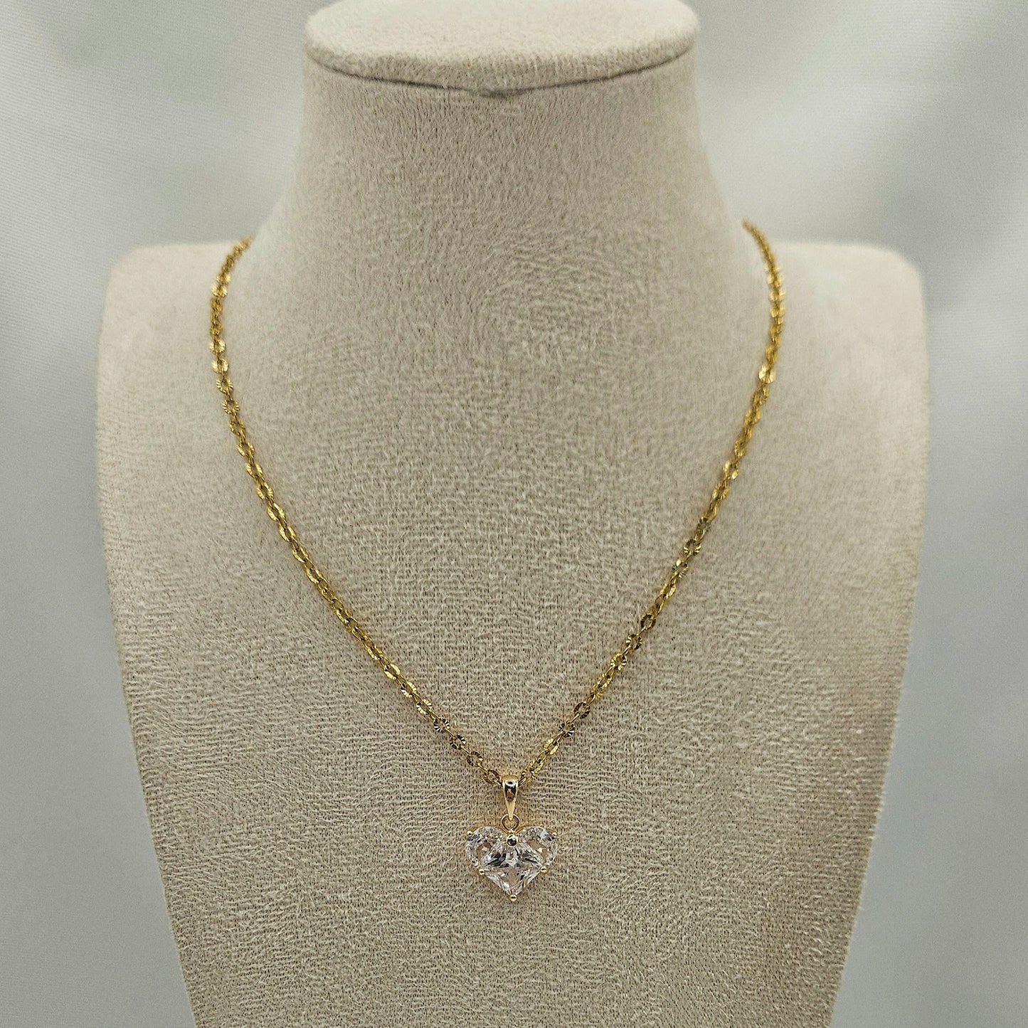 Diamond Heart – Halskette mit funkelndem Herzanhänger aus Zirkonia