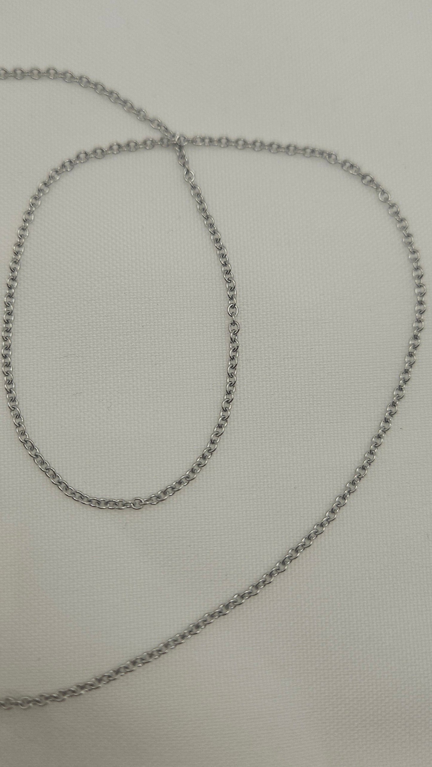 Personalisierte Bubble Letter Kette aus Edelstahl – 18K Vergoldet