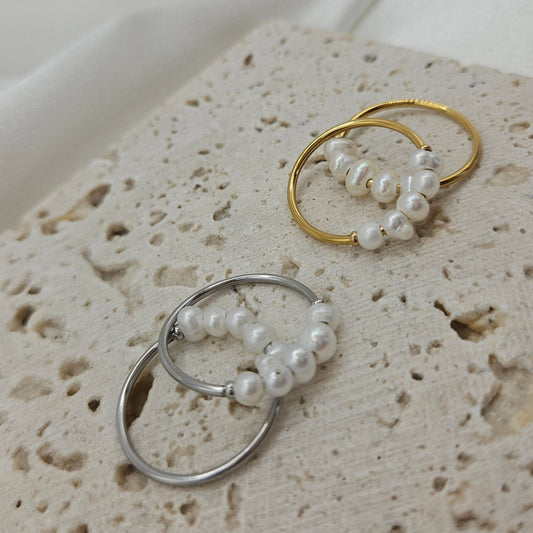 Happy Ring – Edelstahlring mit echten Süßwasserperlen