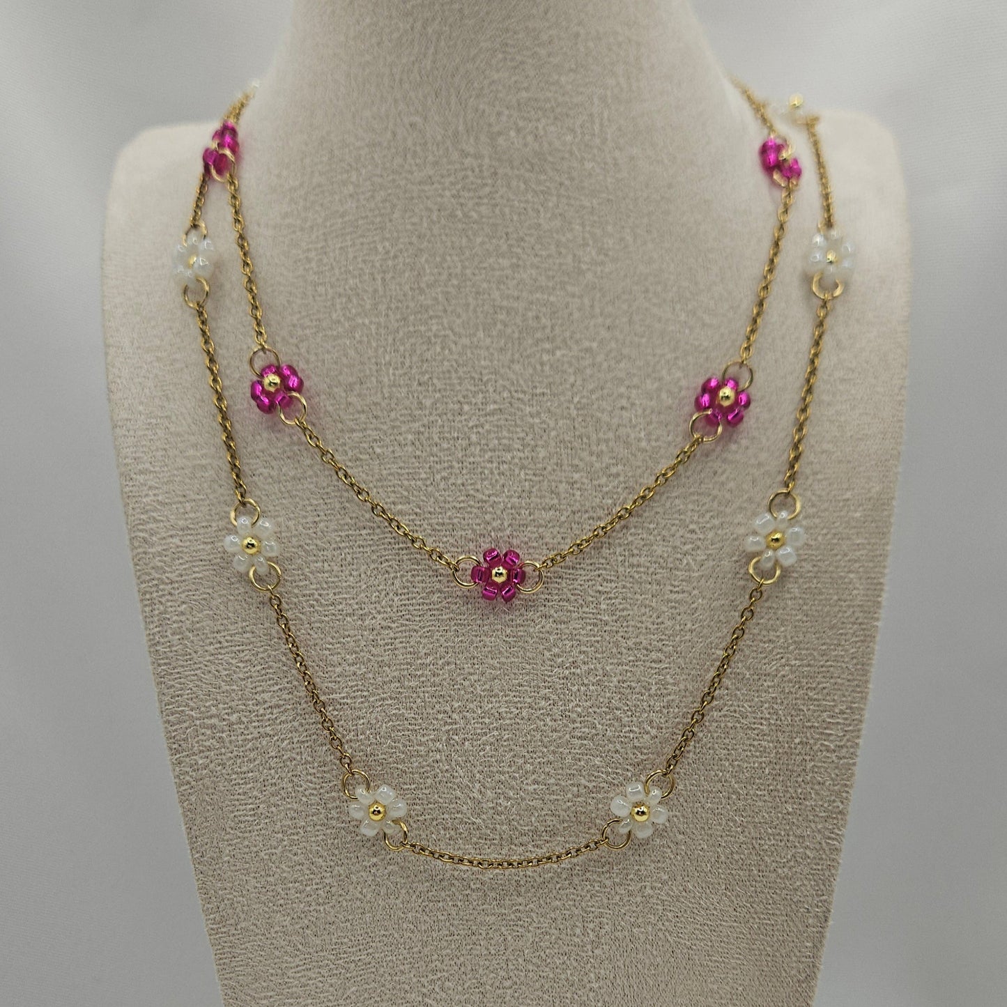 Perlen-Blümchenkette – Edelstahlkette mit weißen ODER pinken Blumen