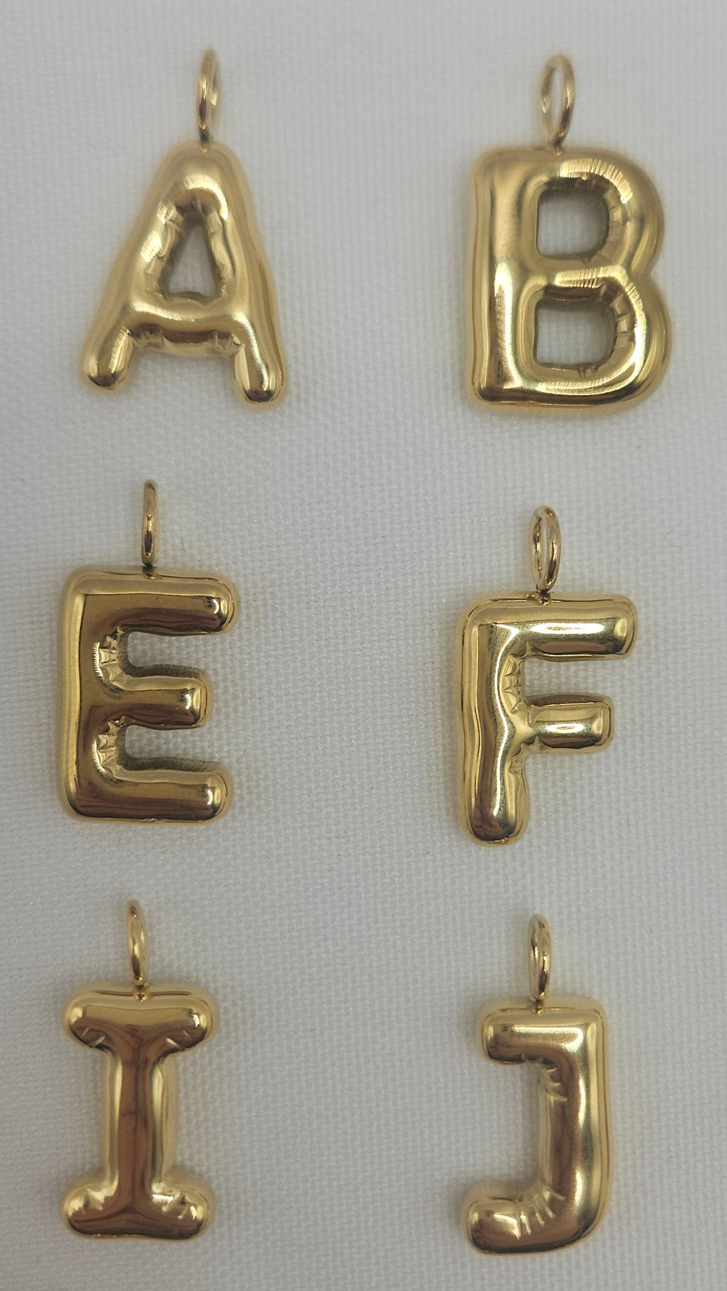 Bubble Letter Kette Gold mit Initial Anhänger