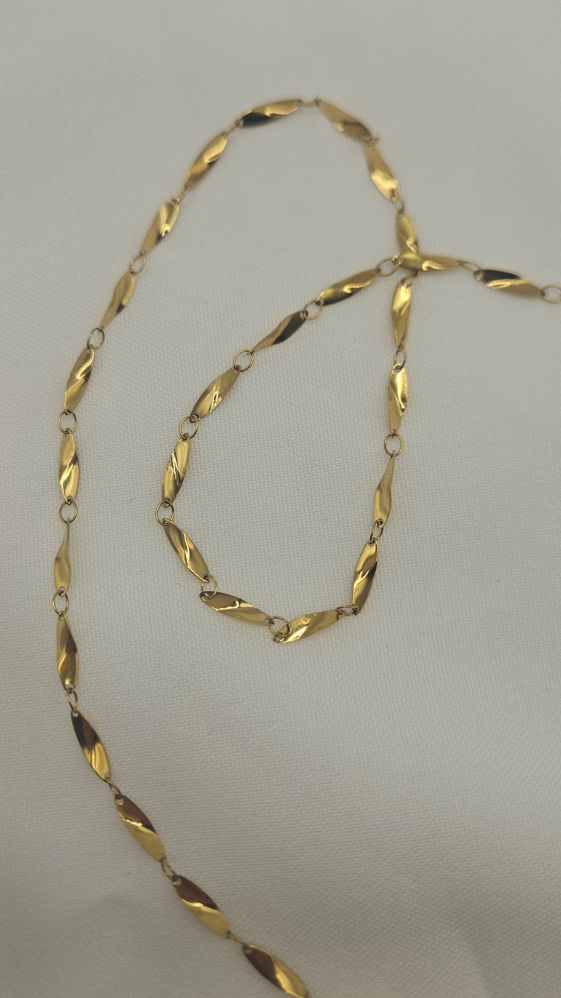 Personalisierter Schmuck mit goldener Initiale
