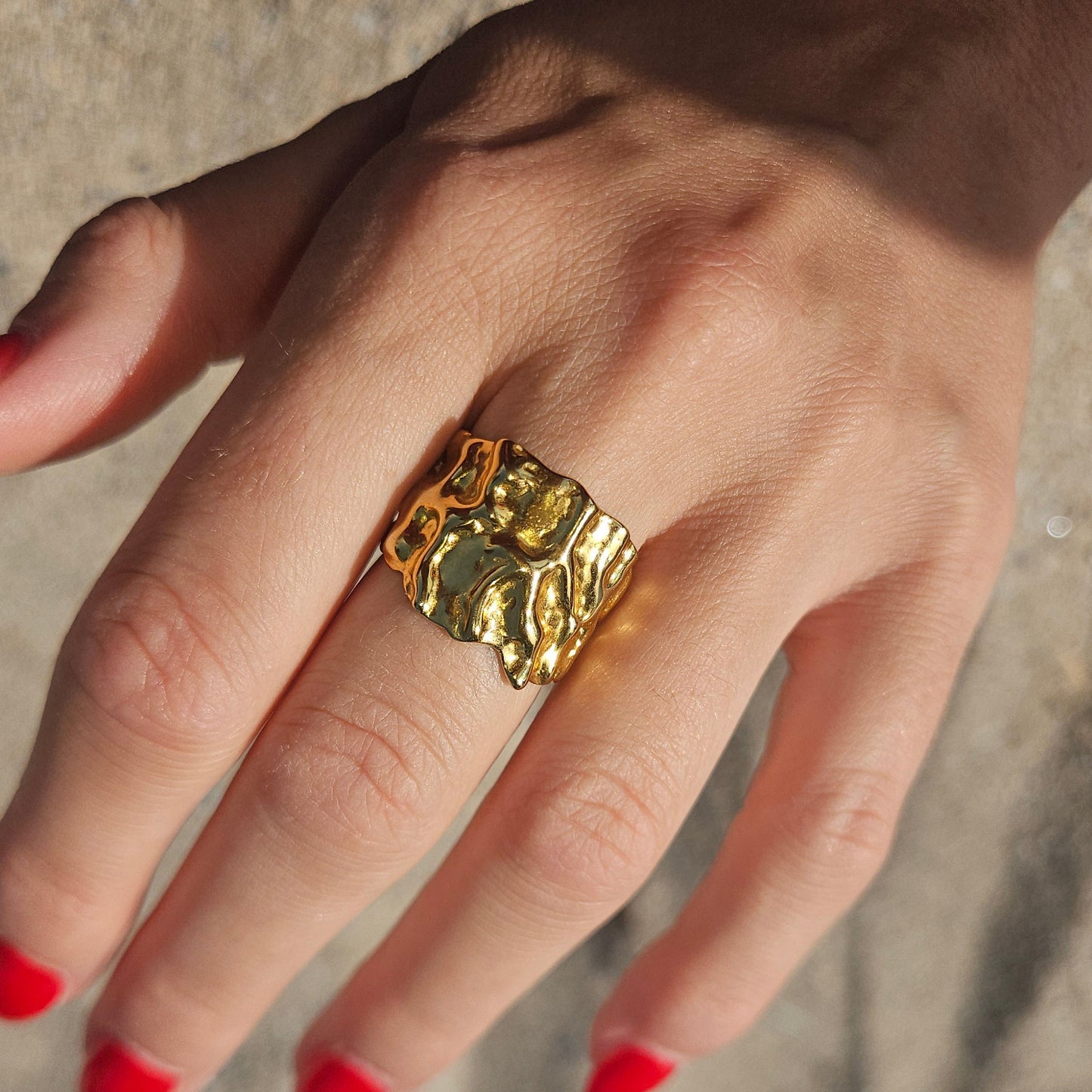 Reef Ring aus Edelstahl – Strukturierter Statement Ring
