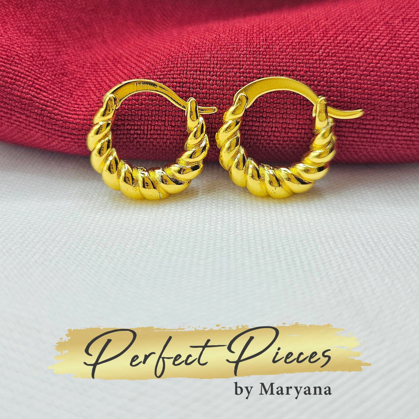 Aurora Mini Hoops - Zeitlose Mini-Creolen mit edler Twist-Struktur