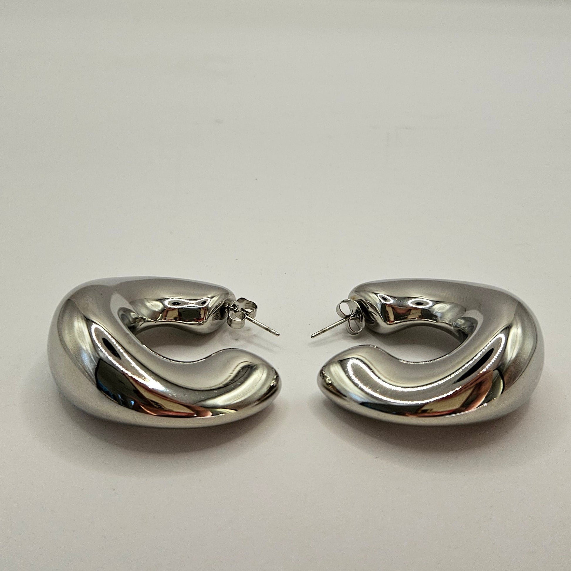 Elegante Statement Ohrringe aus Edelstahl